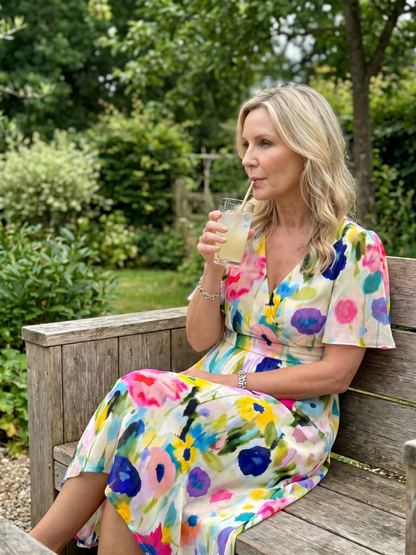 Mirabel | Robe midi à manches volantes et taille froncée avec imprimé floral
