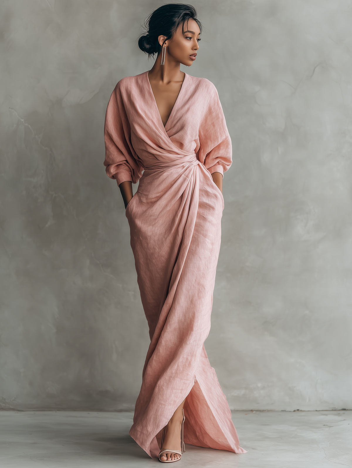 Robe Maxi Minimaliste Rose avec Décolleté en V pour Femmes