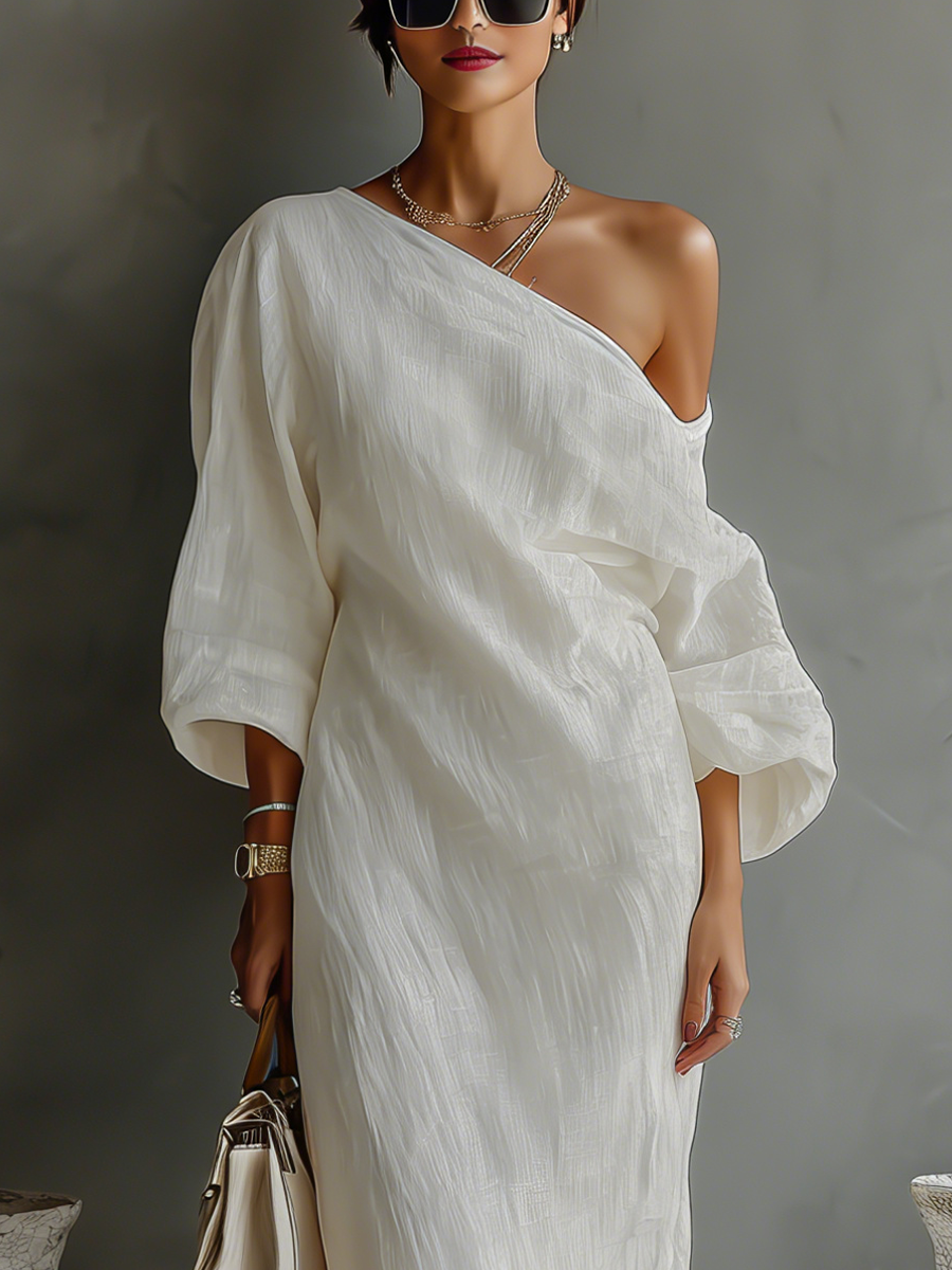Robe Élegante Flottante en Blanc Ivoire avec Épaules Dénudées