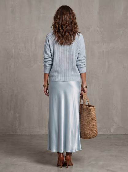 Luciana | Jupe en Satin Biais avec Ensemble en Maille