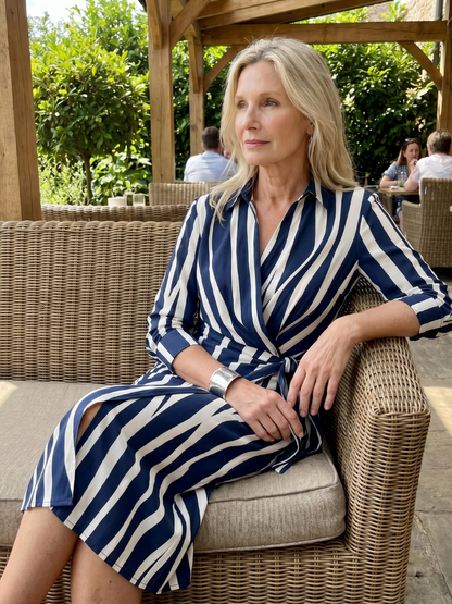 Leya | Robe midi à manches longues et col, motif rayé