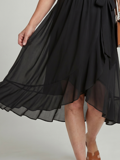 Keziah | Robe Midi à Manches Courtes avec Ourlet Doux et Fluide