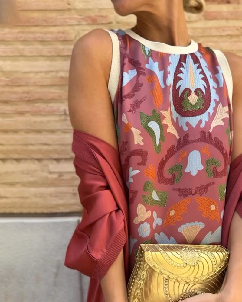 Dove | Printed Two-Piece Set with Urban Style