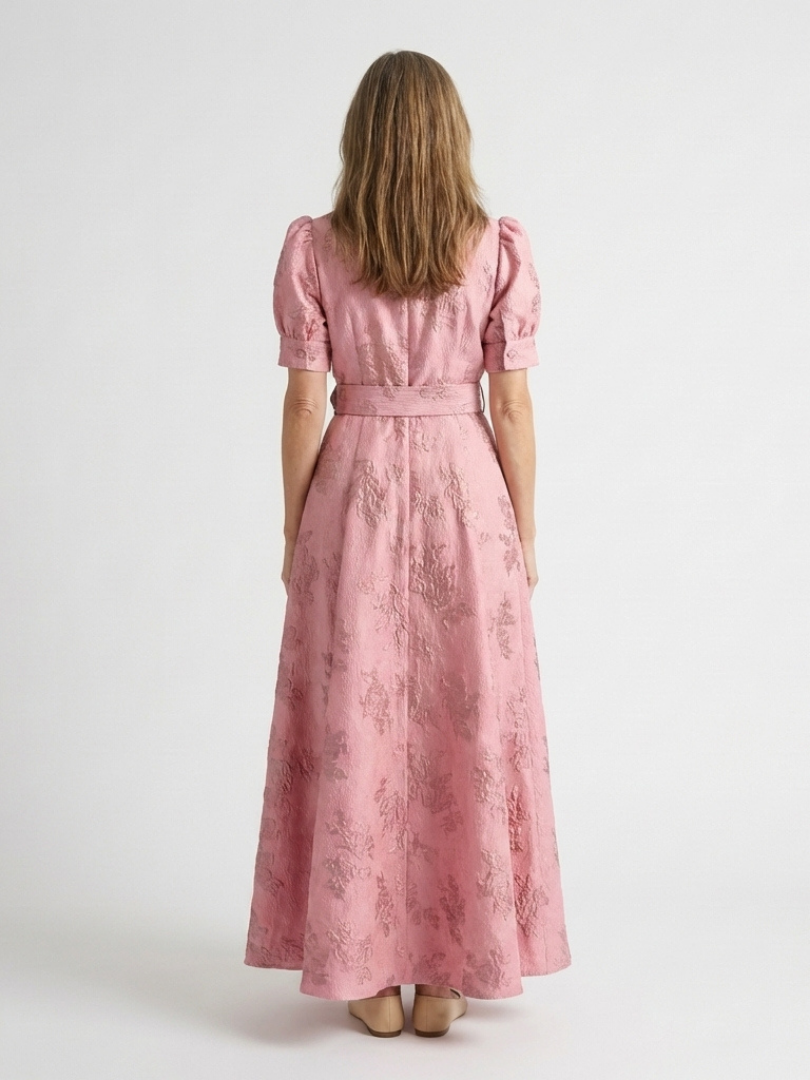 Xanthea | Robe maxi chemise à manches courtes et ceinture florale texturée