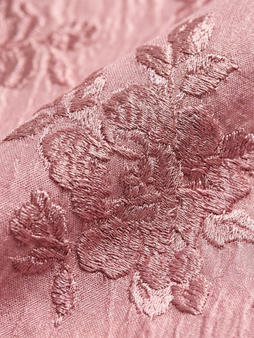 Xanthea | Robe maxi chemise à manches courtes et ceinture florale texturée