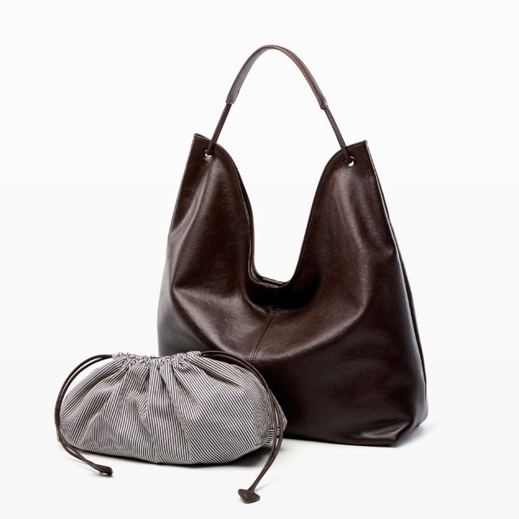 Nóvia | Minimalist Leather Tote Bag