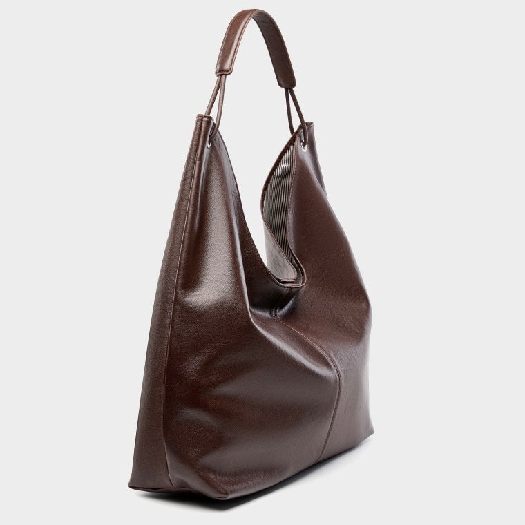 Nóvia | Minimalist Leather Tote Bag