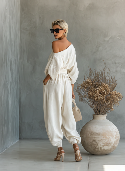 Ensemble Femme Blanc Cassé avec Top Off-Shoulder et Pantalons Tapered