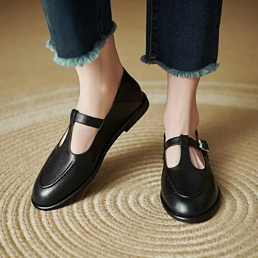 Selvana Low Heeled Pumps