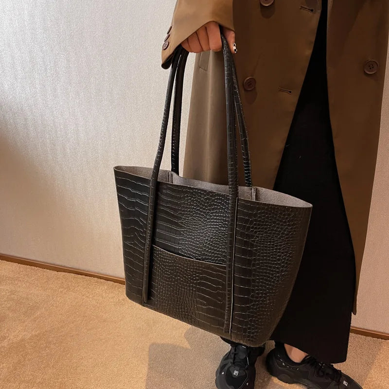 Betina | Croc Leather Shoulder Bag