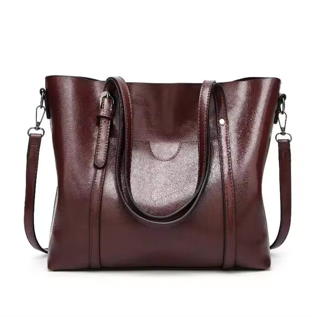 Clara | Sleek Leather Shoulder Bag