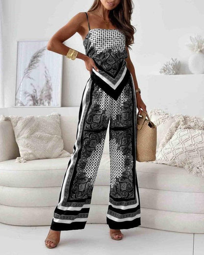 Helen | Ensemble de robe à lacets et pantalon prêt pour les vacances