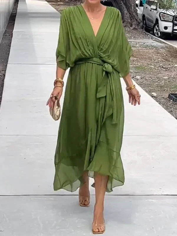 Avalon | Dress with V-Neckline
