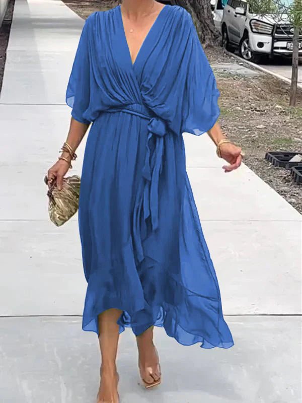 Avalon | Dress with V-Neckline