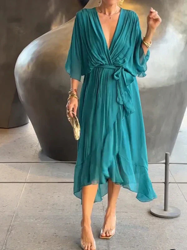 Avalon | Dress with V-Neckline
